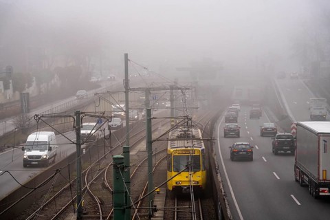 Dense fog, with visibility sometimes less than 100 metres, A40 motorway, city passage in Essen,