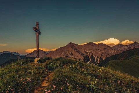 Hiking tour on the Hönig mountain in the Lechtal valley near Berwang in Tyrol, Austria, Europe