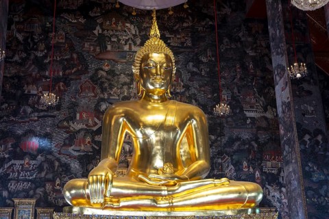Golden Buddha statue, Phra Si Sakyamuni, (from the Sukhothai era and one of the largest seated