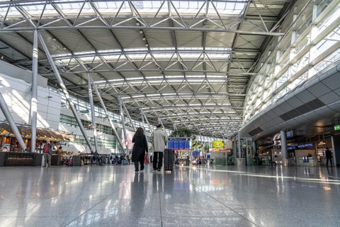 Empty Düsseldorf Airport, warning strike by the Verdi trade union, public service and ground