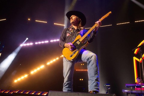 Jess Carson (guitar, vocals), MIDLAND, Uber Eats Music Hall, C2c-Festival, Berlin, 08.03.2025