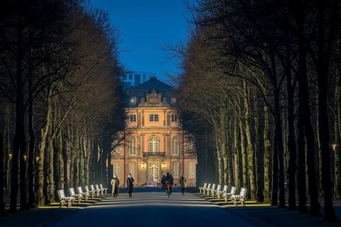 The light benches by artist Stefan Sous in the Hofgarten, entitled UV-A UV-B, 14 completely