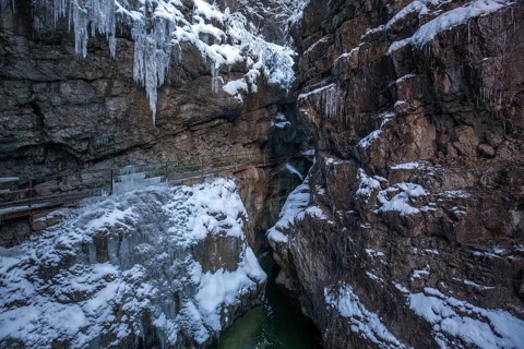 Winter, snowy landscape, icicles, hiking trail through the Breitachklamm gorge near Oberstdorf,