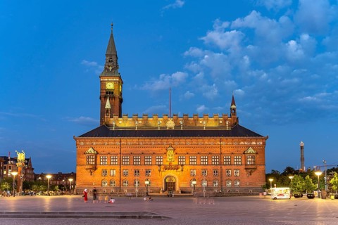 Copenhagen City Hall on the town hall square Rådhuspladsen at dusk, Copenhagen, Denmark, Europe
