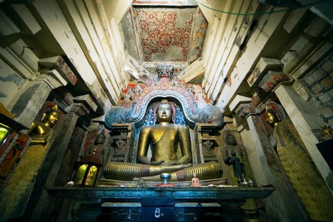 Seated Buddha in the Gadaladeniya Temple, Pilimathalawa, Kandy, Central Province, Sri Lanka, Asia