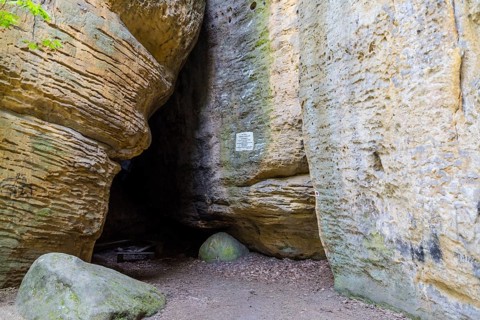 Rocky landscape at the Diebskeller or Götzinger Cave at the Kleiner Bärenstein, Thürmsdorf,