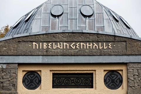 Nibelungenhalle, domed building based on an idea by Hermann Hendrich, Königswinter, North