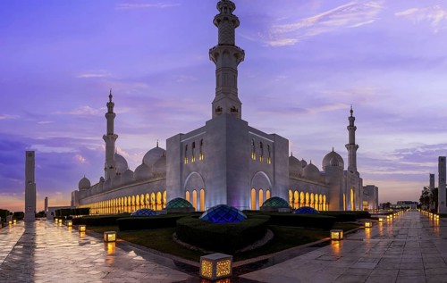 Abu Dhabi Grand Mosque, Iconic Landmark and Architectural Marvel of UAE