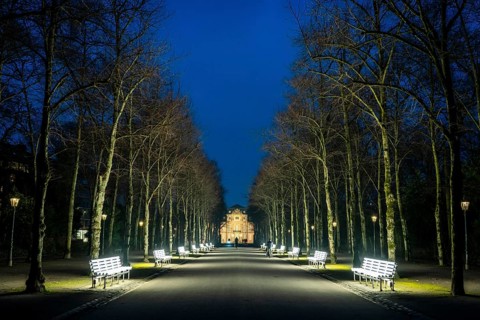 The light benches by artist Stefan Sous in the Hofgarten, entitled UV-A UV-B, 14 completely