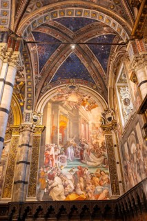 Interior of colorful marble decoration, Siena Cathedral or Cattedrale di Santa Maria Assunta,