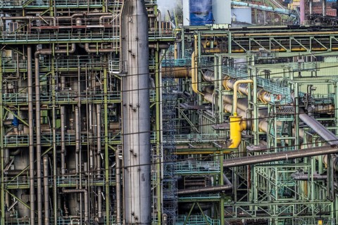 The chemical plants on the white side of the Schwelgern coking plant, which supplies over 2.5