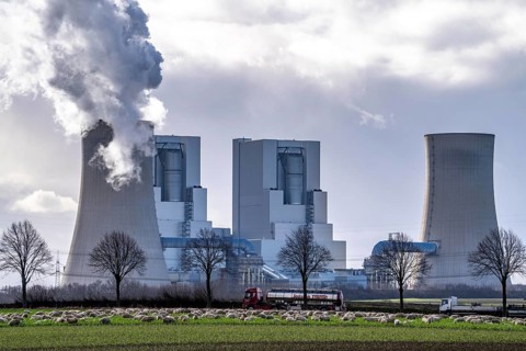 RWE Power lignite-fired power plant Neurath, near Grevenbroich, power plant units F and G, cooling