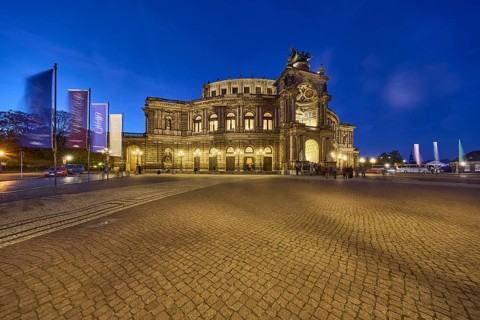 Semperoper, architectural style neo-renaissance, architect Gottfried Semper, flags with programme