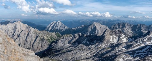 View of the Zugspitzplatt and mountain peaks of the Mieminger Kette with Hohe Munde and Hochwand,