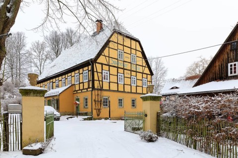 Residential building of the Zschonermühle in the snow, Ockerwitz, Dresden, Saxony, Germany, Europe