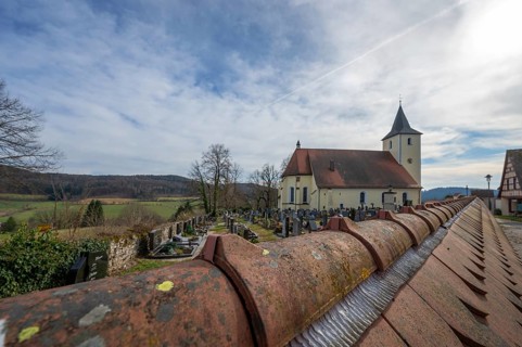 Church wall with the baroque church Mariae Heimsuchung, Bühl, Middle Franconia, Bavaria, Germany,