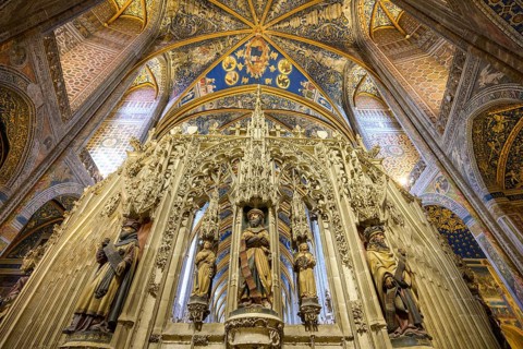 Figure of Simeon on the outside of the choir in St Cecilia's Cathedral, Albi, Département Tarn,