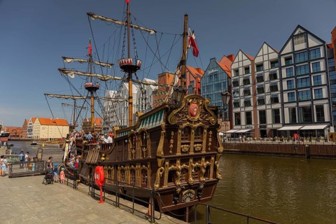 Mottlau pier in Gdansk with the Galeon Lew, a replica of an historic corsair