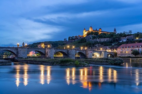 The Main, Old Main Bridge and Marienberg Fortress at dusk, Würzburg, Bavaria, Germany, Europe