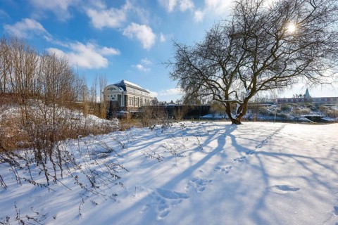 Hamm, North Rhine-Westphalia, Germany - Sunny winter landscape in the Ruhr area, ice and snow on