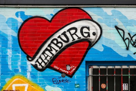 Lettering Hamburg, street art, graffiti, painted house wall, Reeperbahn, St. Pauli, Hamburg,