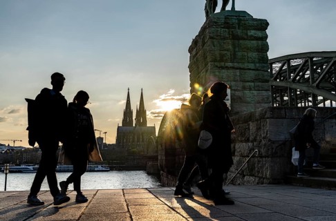 Panorama, Skyline of Cologne, with the cathedral and the railway bridge, Hohenzollern Bridge, on