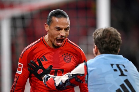 Leroy Sane FC Bayern Munich FCB (10) Goal celebration with Thomas Mueller FC Bayern Munich FCB (25)