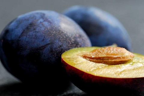 Plums (Prunus domestica) , plum, plum, plum, plum, halved