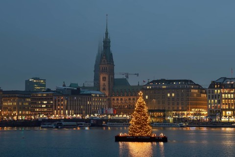 Christmas tree on the Inner Alster Lake, Jungfernstieg in the background, Hamburg, Germany, Europe