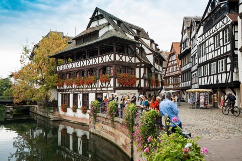 Half-timbered houses, La Petite France, River Ill, Strasbourg, Alsace, France, Europe