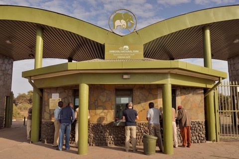 Kimana gate, Amboseli National Park, Rift Valley Province, Kenya, Africa