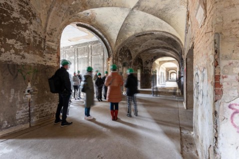 Group of visitors in the Alpenhaus, Beelitz-Heilstätten, former lung sanatorium, military hospital