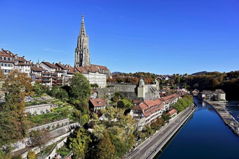 View of the Old Town, Bern Cathedral and the River Aare, Bern, Canton of Bern, Switzerland, Europe
