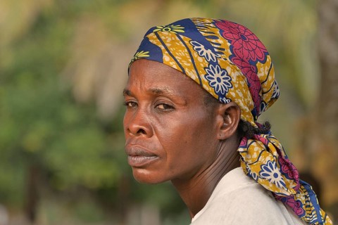 Woman wearing a headscarf, portrait, Nkala, Bandundu Province, Democratic Republic of the Congo