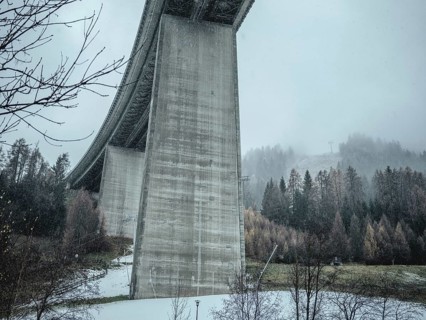 Pillars of the Brenner motorway bridge, which will be restored from January 2025 and will only have