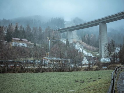 Bridge on the Brenner motorway, which will be restored from January 2025 and will only have one