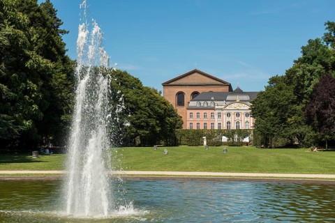 Electoral Palace and Constantine Basilica, UNESCO World Heritage Site, Trier, Rhineland-Palatinate,