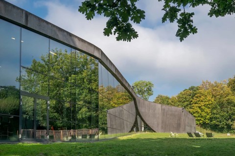 Extension by the Iraqi-British star architect Zaha Hadid, contemporary architecture, Ordrupgaard