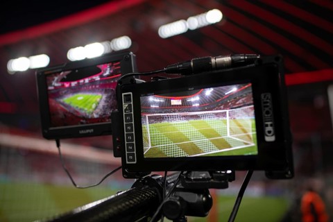 Lilliput displays, screens, monitors on backdoor camera, TV camera, HD BROADCAST, goal net, indoor,