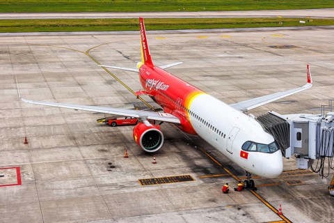 An Airbus A321neo aircraft of VietJet Air with the registration number VN-A523 at Hanoi Airport,