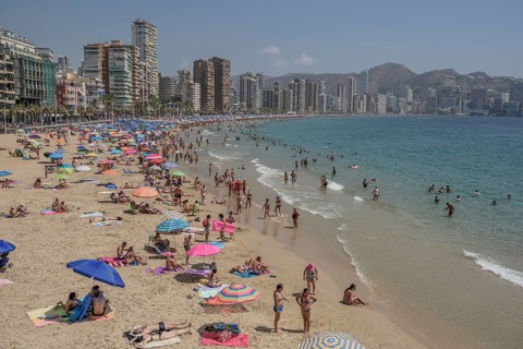 Tourists at Playa de Levante, Benidorm, Alicante, Costa Blanca, Spain, Europe