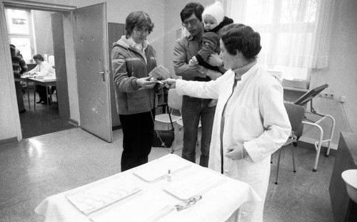 Oral polio vaccination (childhood immunisation) on 28.01.1980 in Iserlohn, Germany, Europe