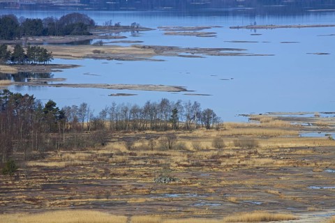 Vänern, Vaenern, the largest lake in Sweden, located in Västergötland, Dalsland, and Värmland