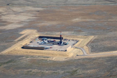 Aurora, Colorado, An oil drilling rig on the Colorado plains east of Denver