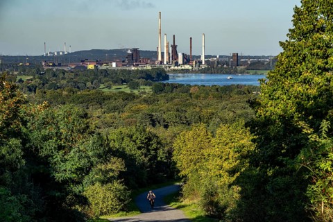View, from the Rheinpreußen spoil tip in Mörs, across the Rhine to the Thyssenkrupp Steel