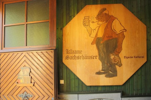 Local Klanne Sachsehäuser with cider tradition, dialect, Hessian, inscription, Affentorplatz,