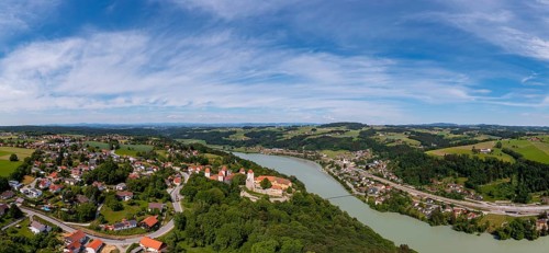 Drone shot, Neuburg am Inn Castle with view to Wenstein am Inn, Neuburg am Inn, Lower Bavaria,