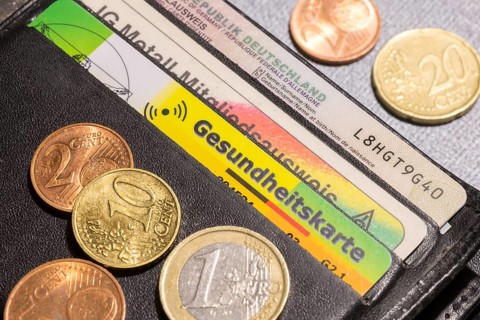 Health card, AOK insurance card, wallet, cards, money, coins, euro, cent, Germany, Europe