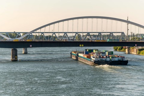 The Rhine between Strasbourg and Kehl seen from the garden of the two banks. Bas-Rhin, Collectivite