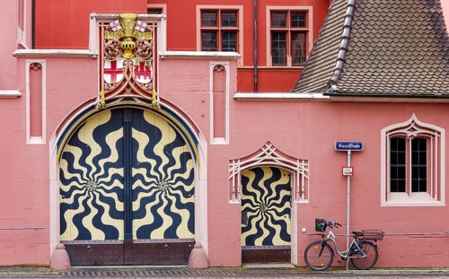 Haus zum Walfisch, heritage-protected late Gothic town house belonging to the Sparkasse building